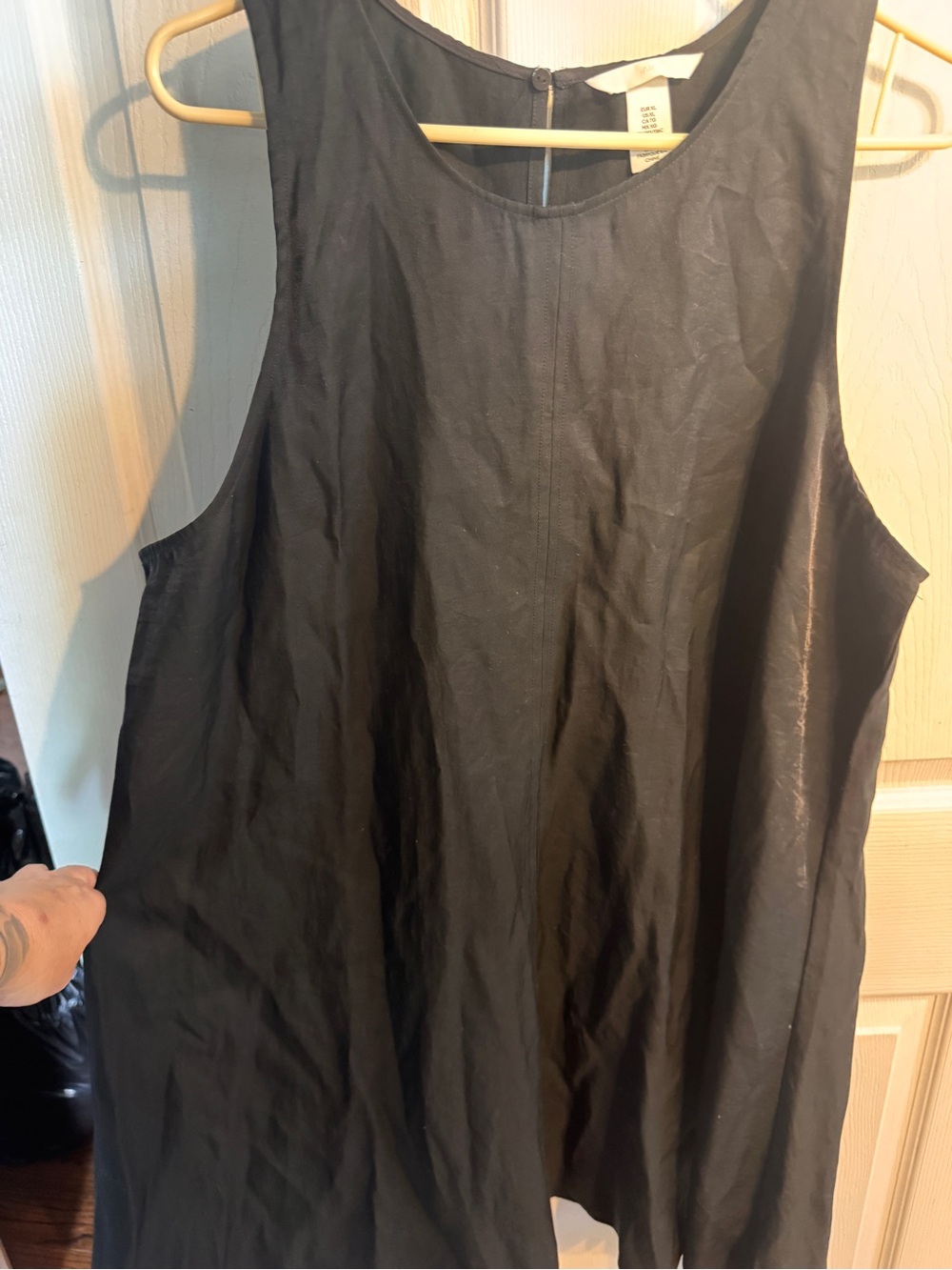 H&M Black Sleeveless Midi Dress
